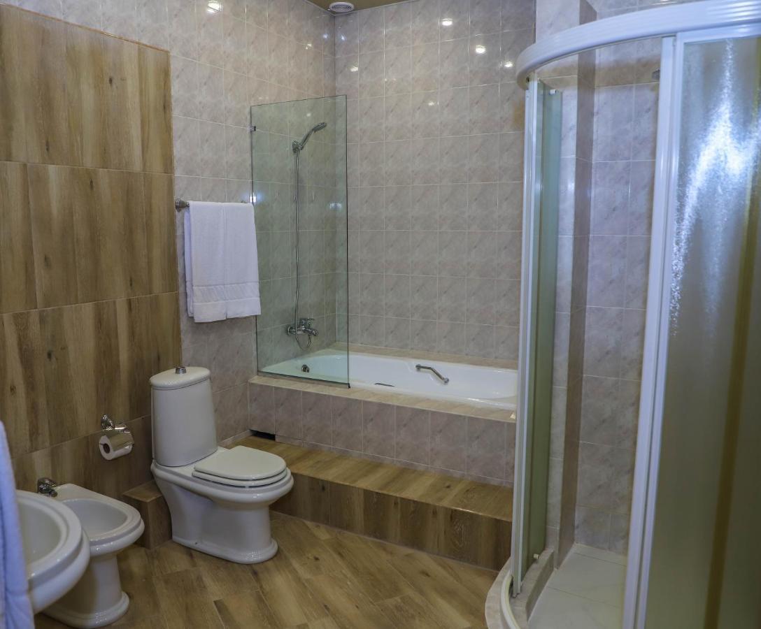 Araks Hotel Complex Gyumri Eksteriør bilde