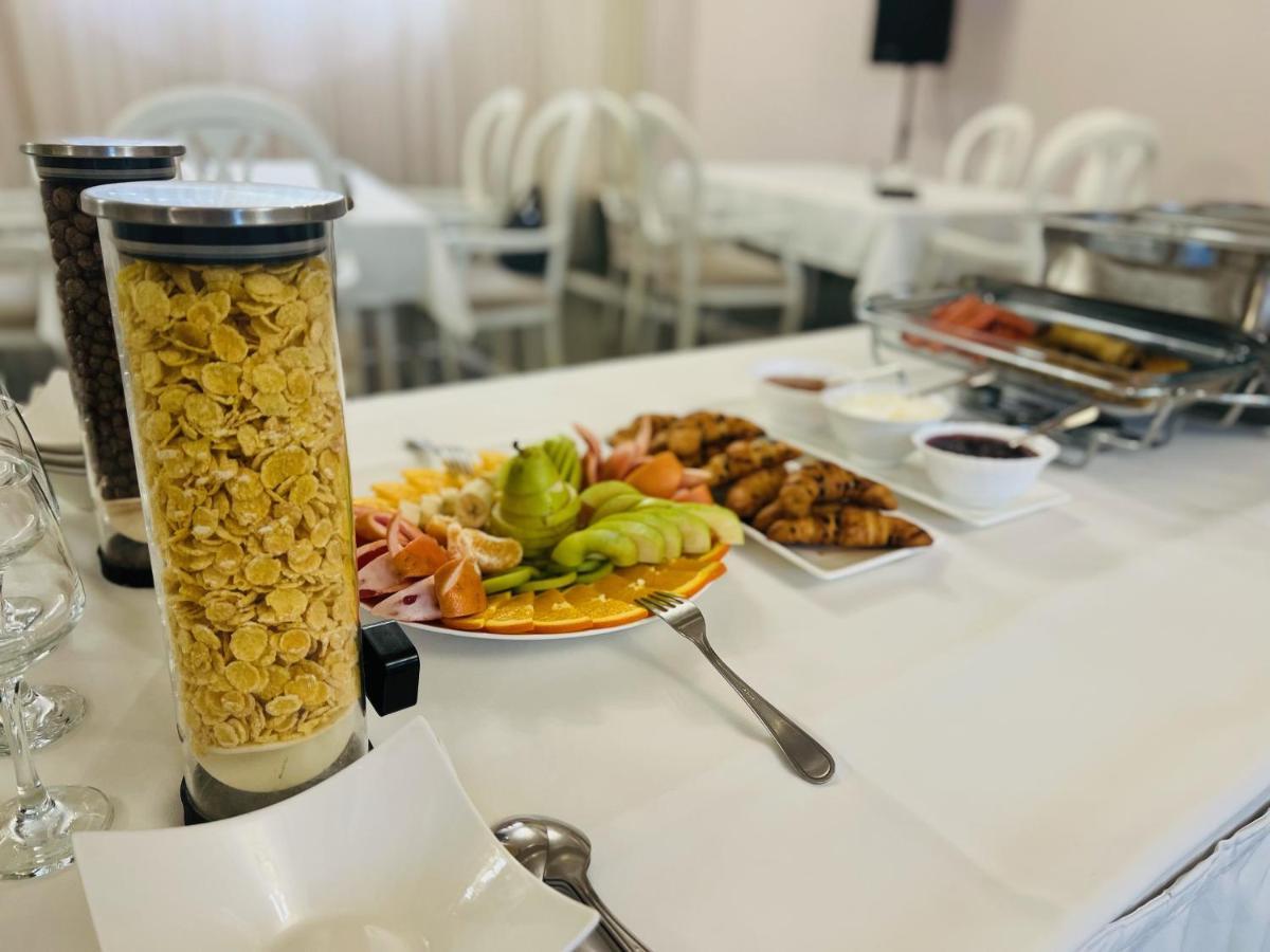 Araks Hotel Complex Gyumri Eksteriør bilde